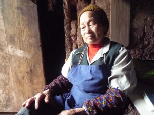 Zhu Guixiu (74), one of the migrants Liu Bai interviewed, who now makes a precarious living collecting rubbish.  Credit: Liu Bai.