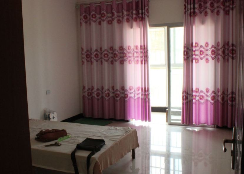 Some of the amenities of relocated residents’ new homes in Jijiagou village, near the Danjiangkou Reservoir. Quartz / Lily Kuo.